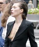 Milla Jovovich Nipples : 世 界 の 女 優 た ち の 美 し く セ ク シ-な 光 景 a